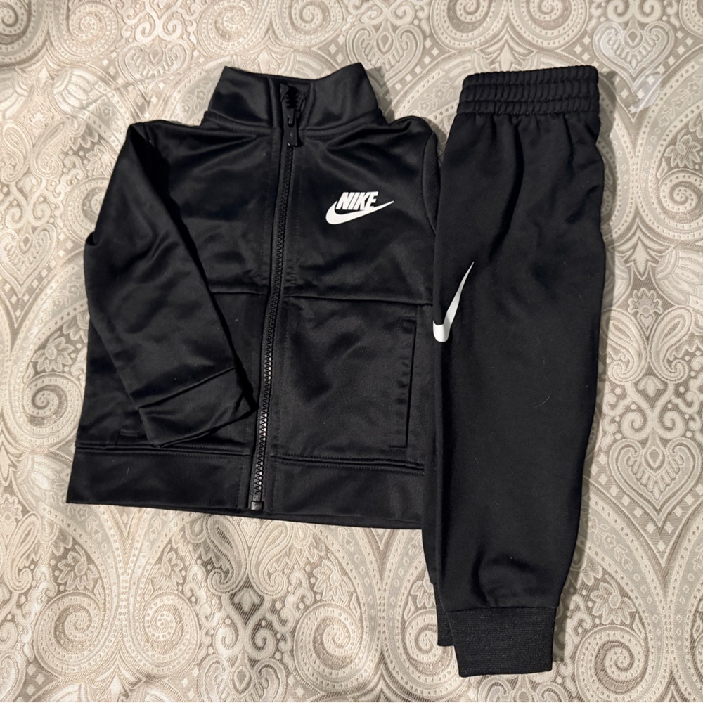 Nike Black Kids Jogger Sweatpants with White Swoosh
